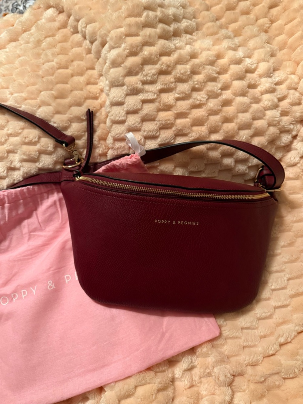 Poppy and Peonies 
LARGE sidekick/crossbody
***NWOT*** - Picture 2 of 8